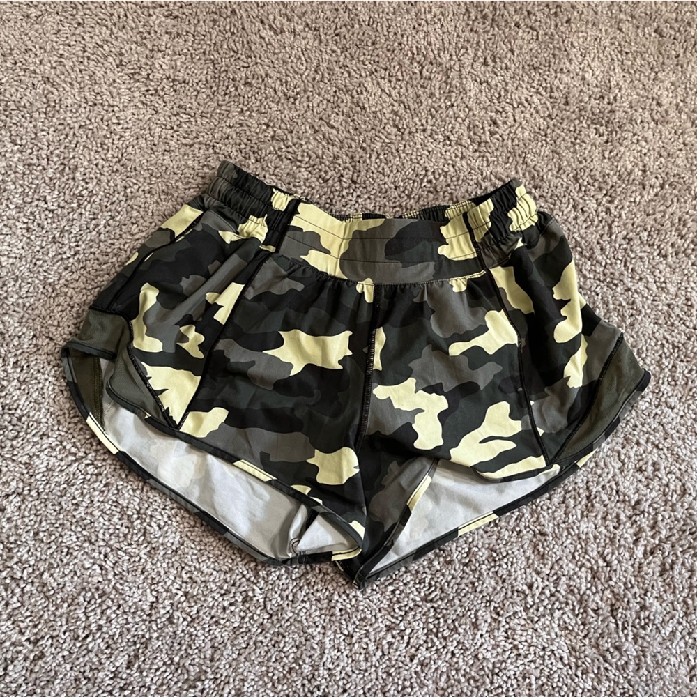 Lululemon Hotty Hot Shorts. Low rise 2.5 inseam